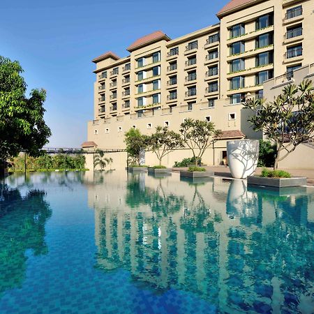 Novotel Imagicaa Кополи Екстериор снимка