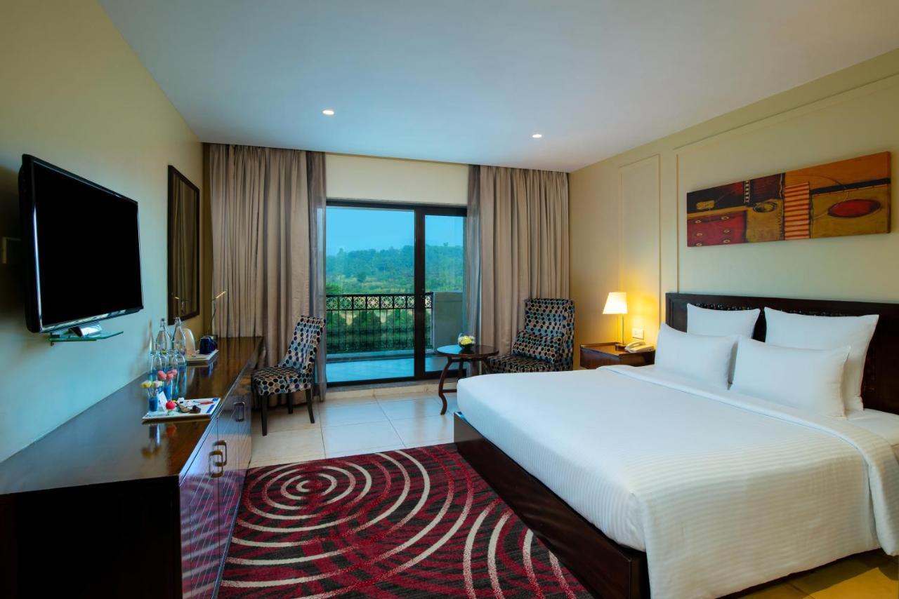 Novotel Imagicaa Кополи Екстериор снимка