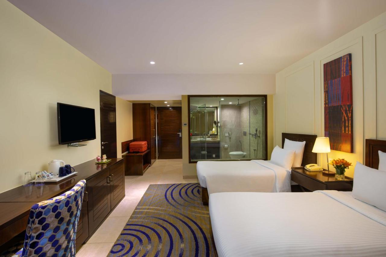 Novotel Imagicaa Кополи Екстериор снимка