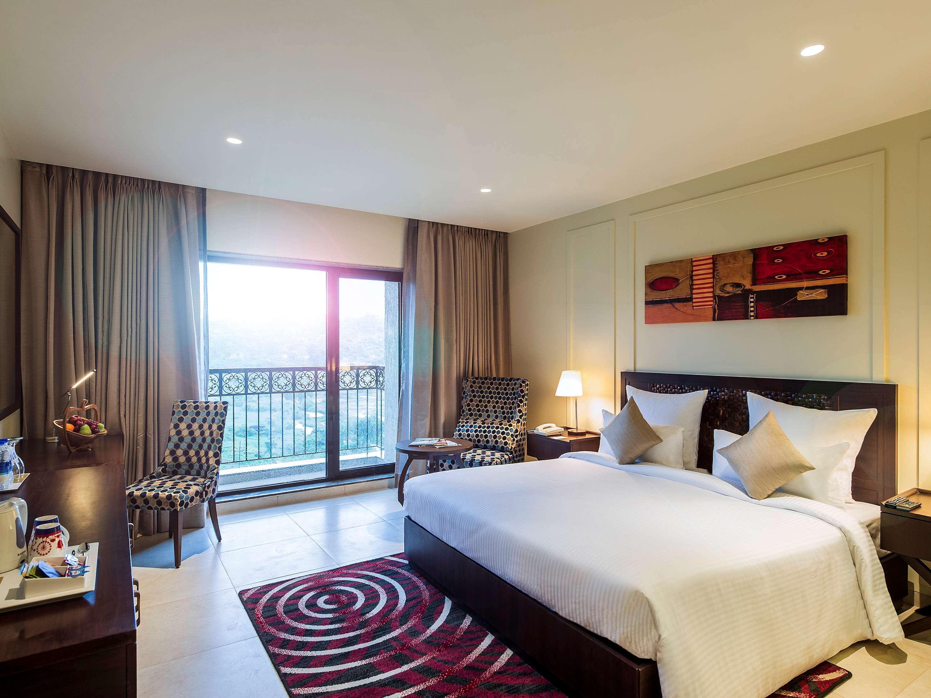 Novotel Imagicaa Кополи Екстериор снимка