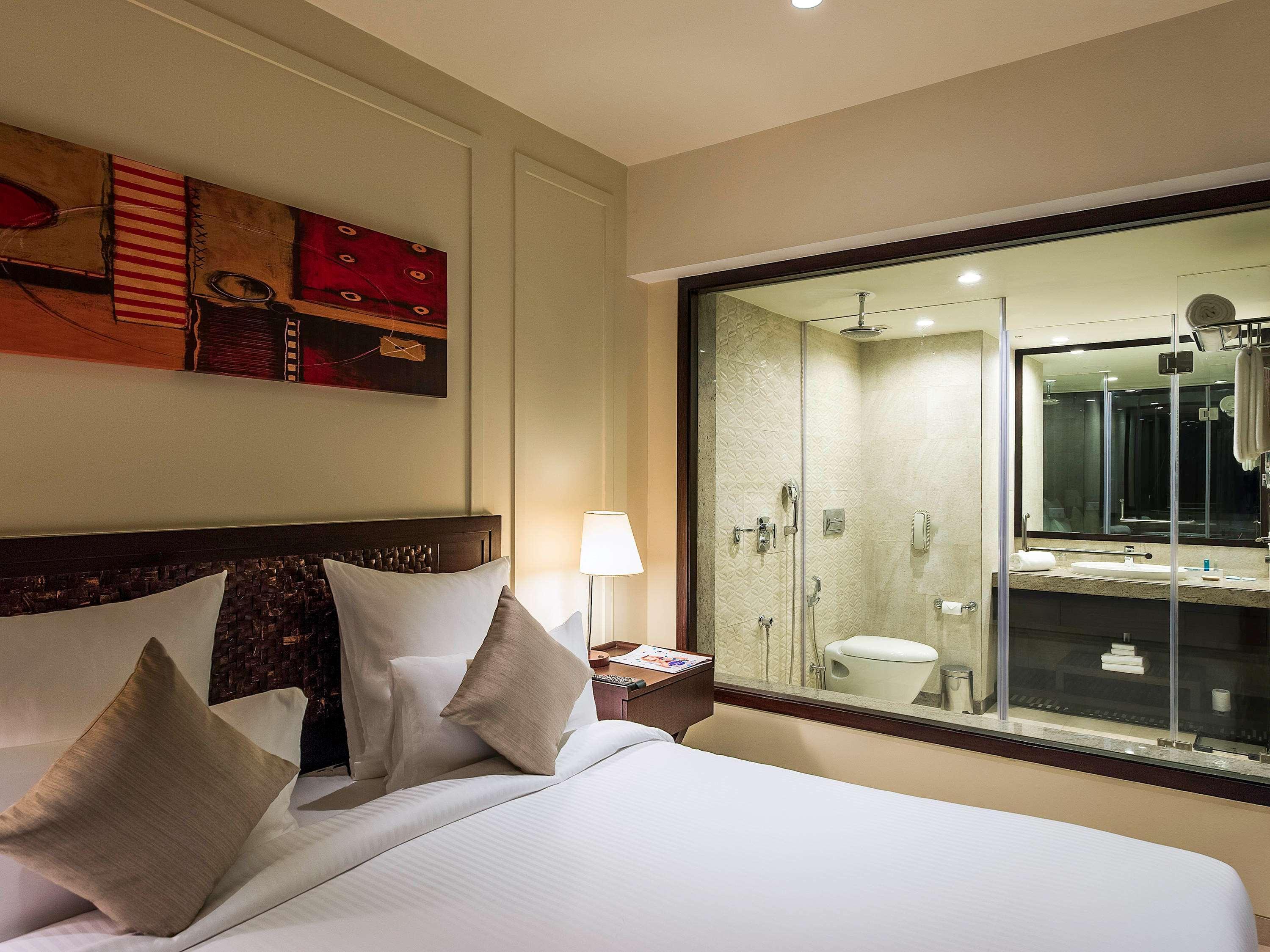 Novotel Imagicaa Кополи Екстериор снимка