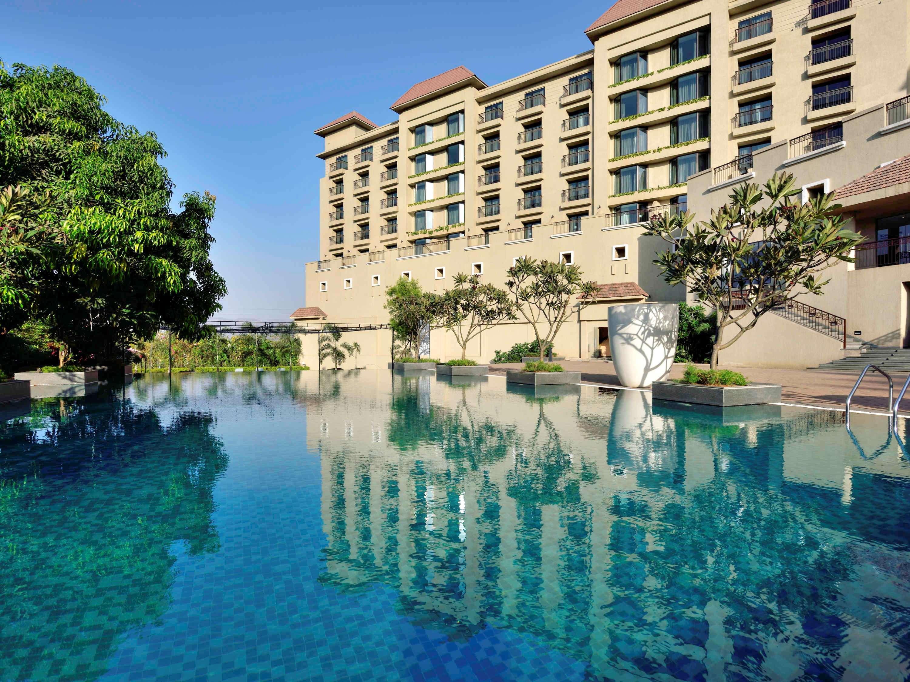 Novotel Imagicaa Кополи Екстериор снимка