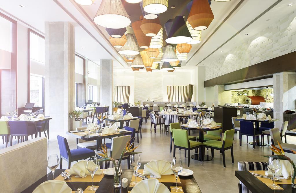 Novotel Imagicaa Кополи Екстериор снимка