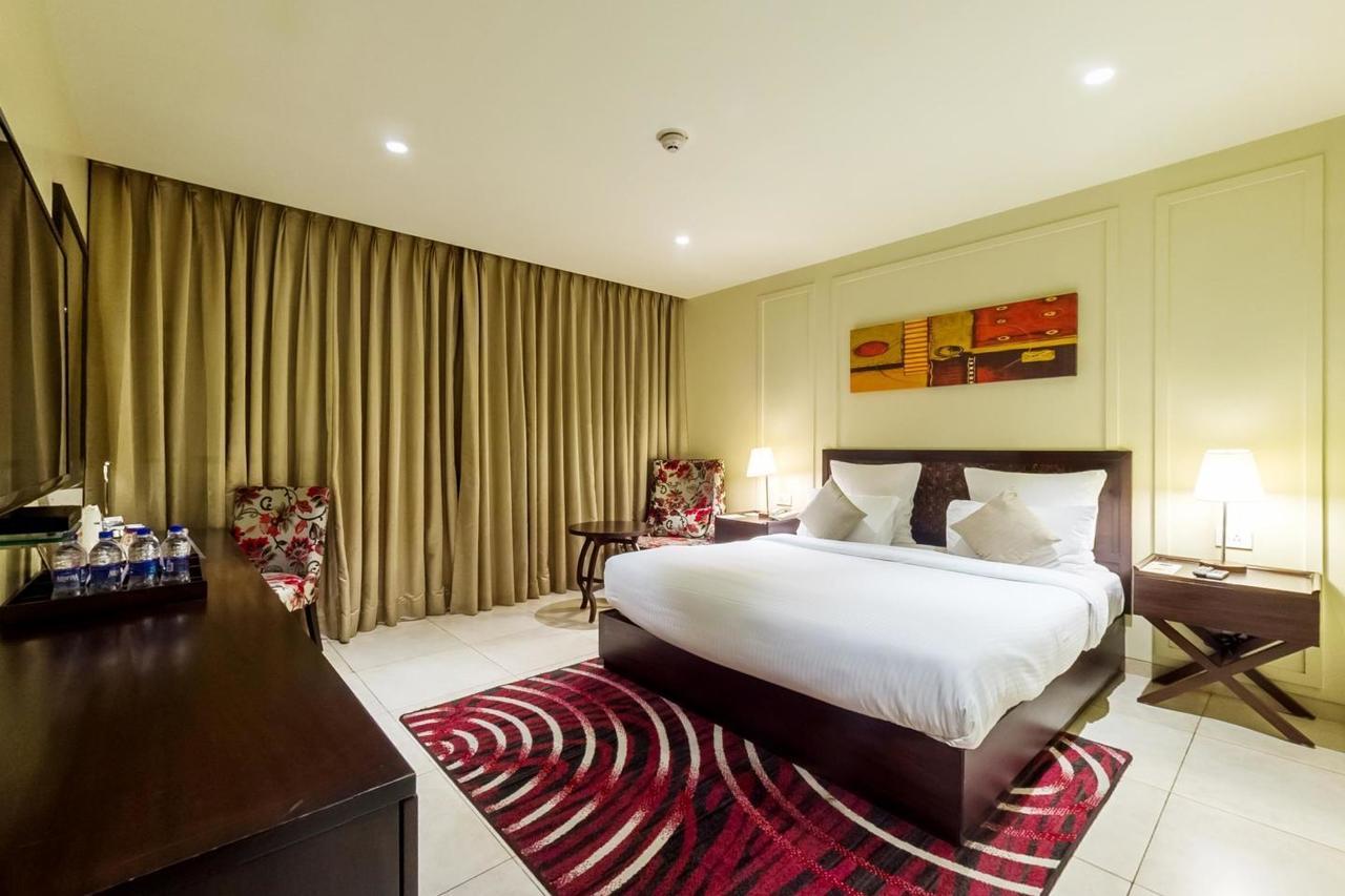 Novotel Imagicaa Кополи Екстериор снимка