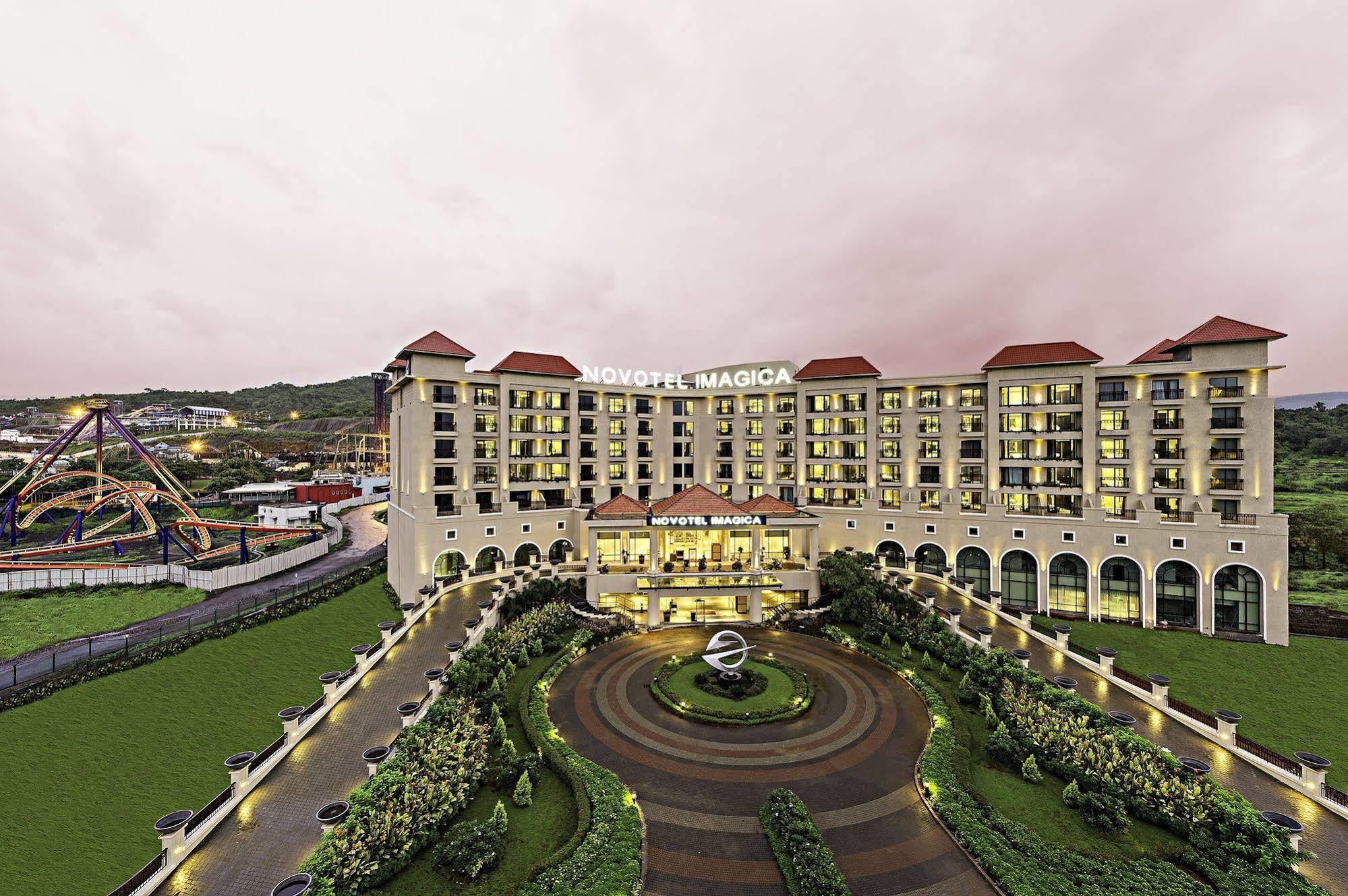 Novotel Imagicaa Кополи Екстериор снимка